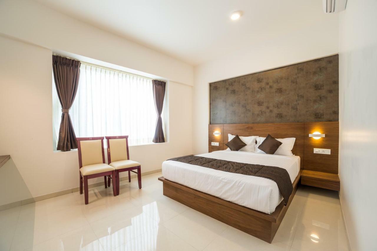 מייזור Heritage Inn מראה חיצוני תמונה