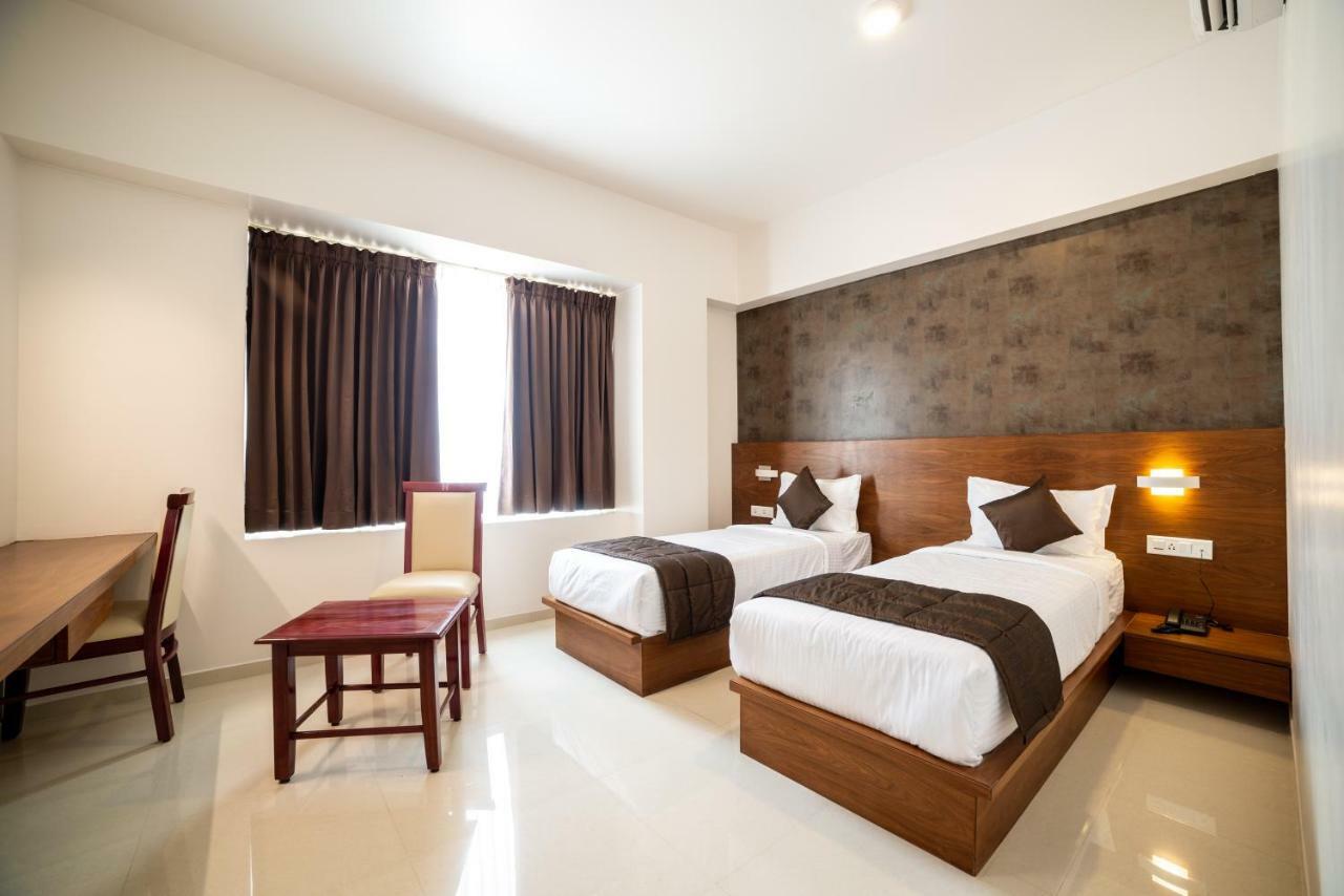 מייזור Heritage Inn מראה חיצוני תמונה