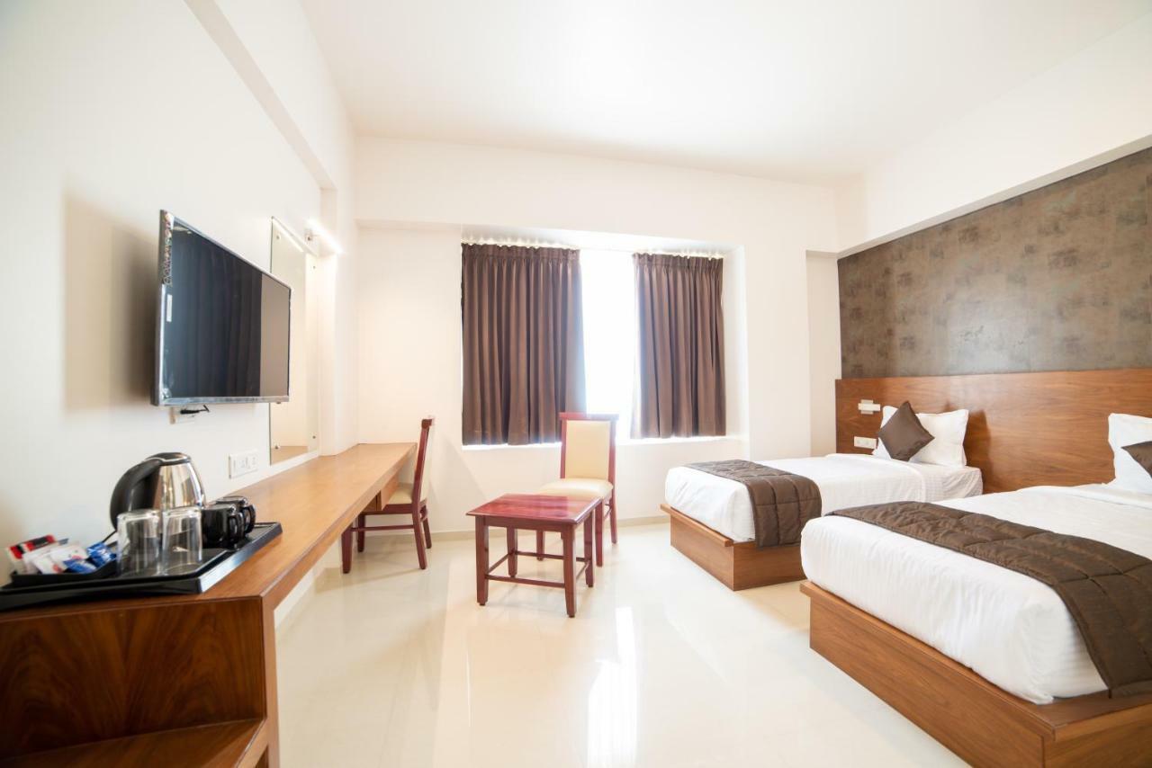 מייזור Heritage Inn מראה חיצוני תמונה