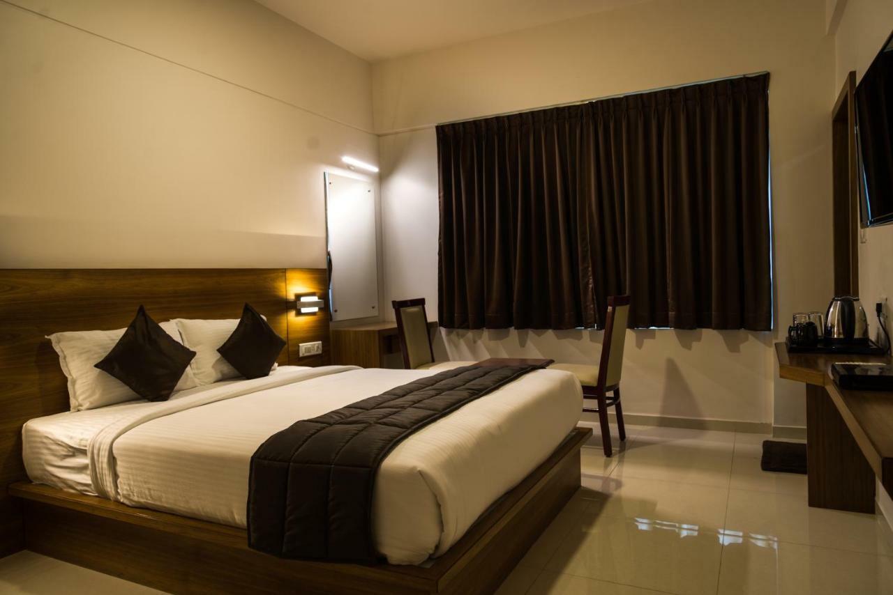 מייזור Heritage Inn מראה חיצוני תמונה