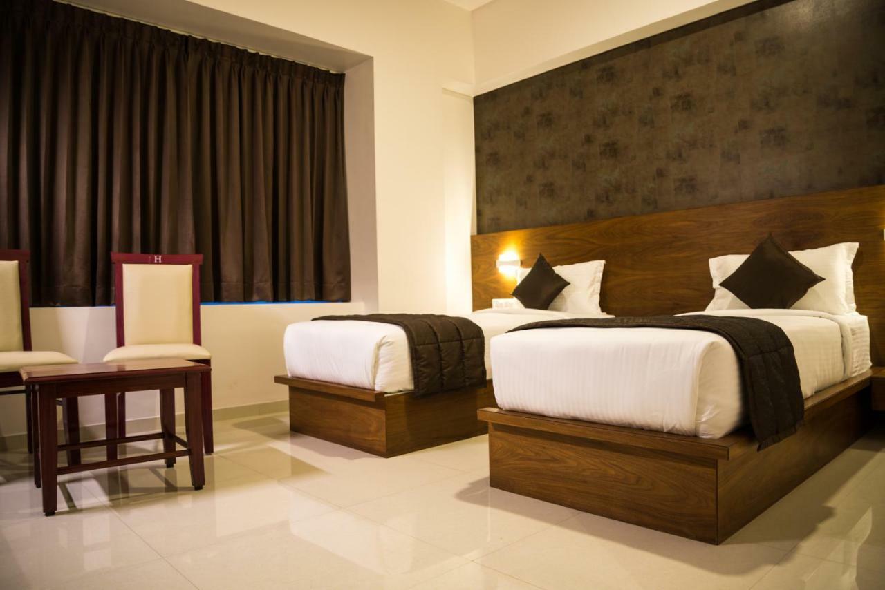 מייזור Heritage Inn מראה חיצוני תמונה