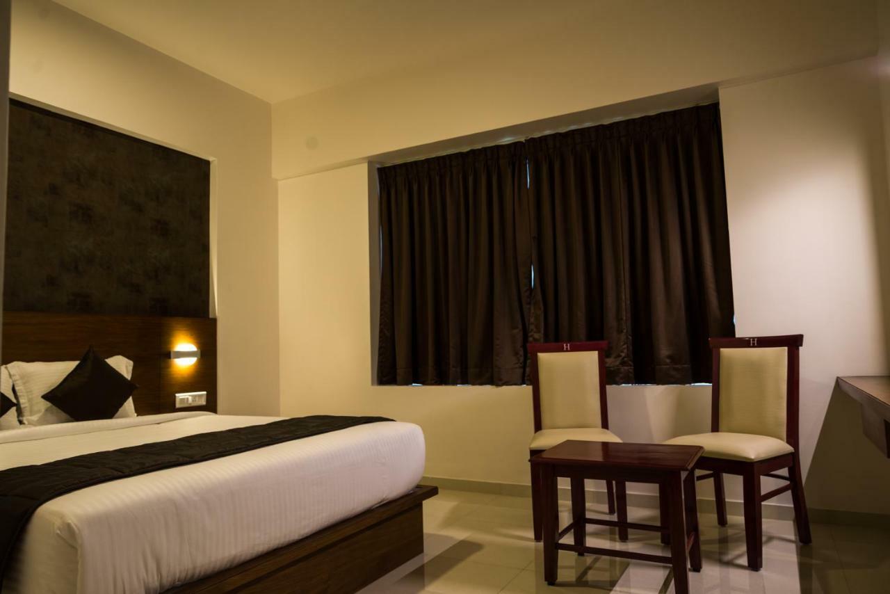 מייזור Heritage Inn מראה חיצוני תמונה