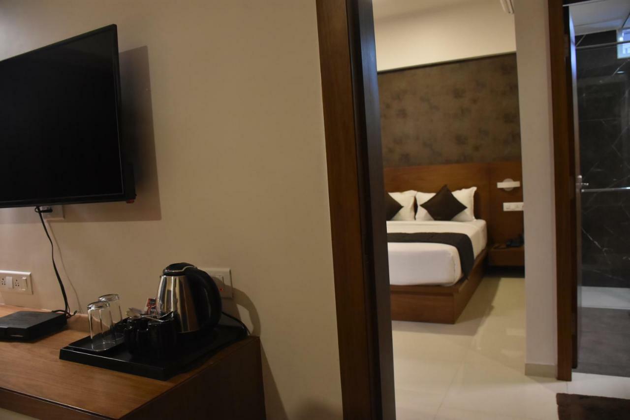 מייזור Heritage Inn מראה חיצוני תמונה