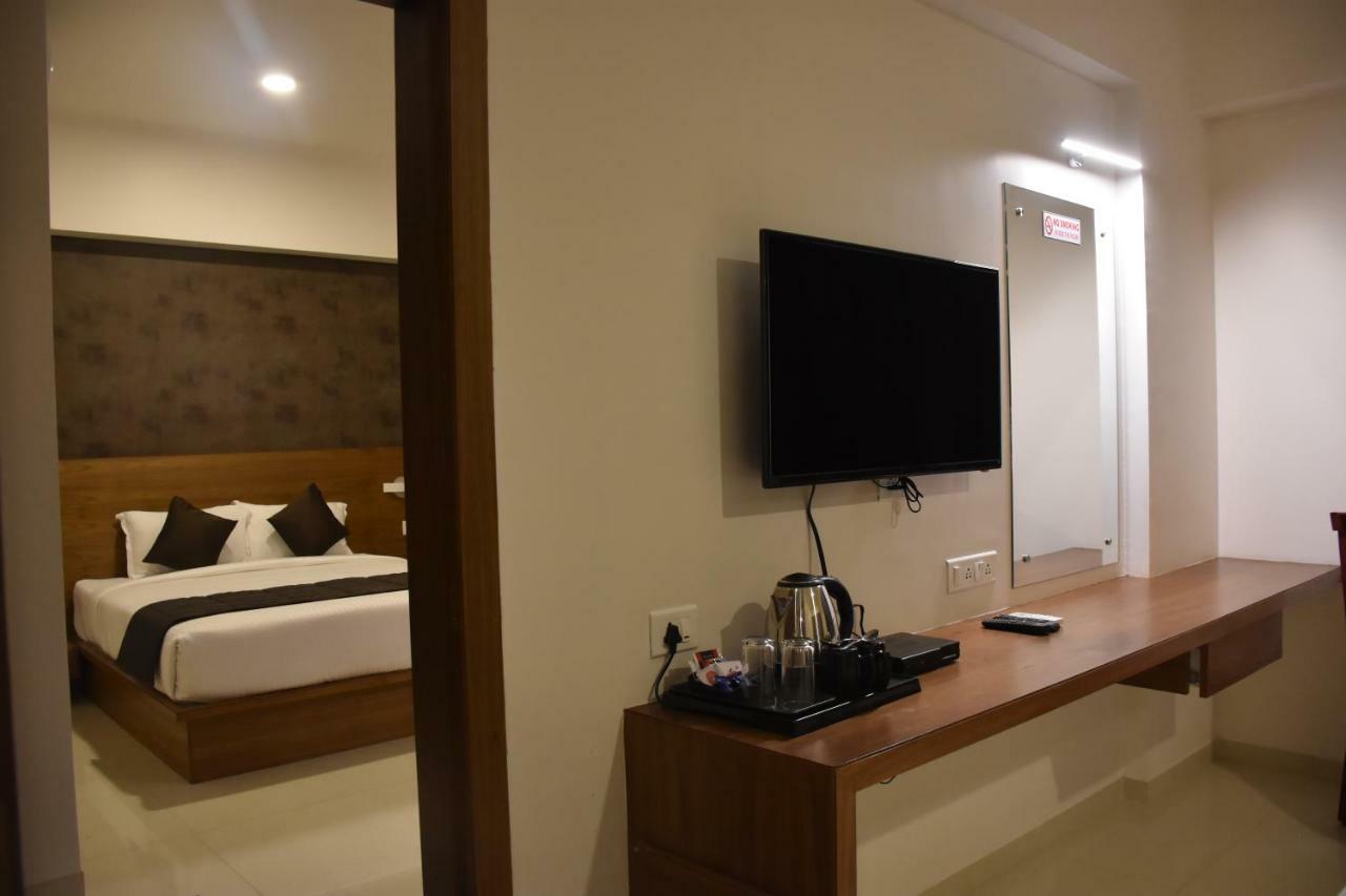 מייזור Heritage Inn מראה חיצוני תמונה